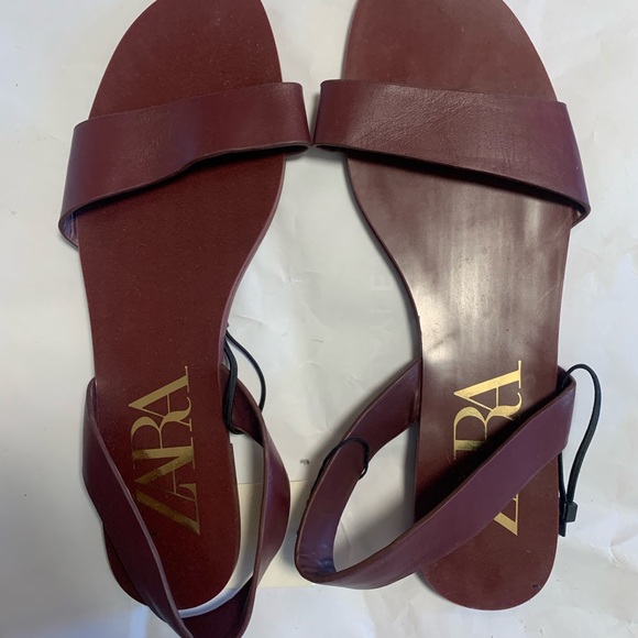 Zara Burgundy Sandals - Picture 9 of 11